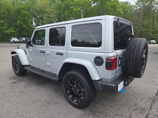 Silver Zynith Clearcoat 2023 Jeep Wrangler 4xe Sahara