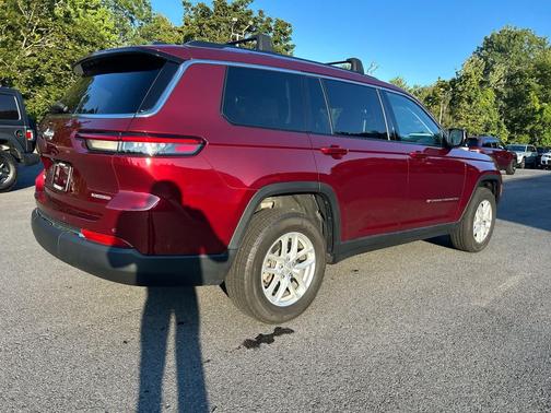 2022 Jeep Grand Cherokee L Laredo