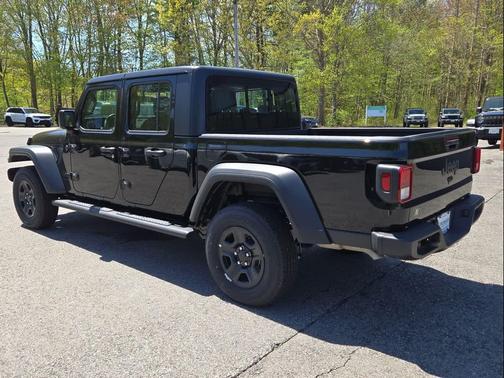 Black Clearcoat 2026 Jeep Gladiator Sport