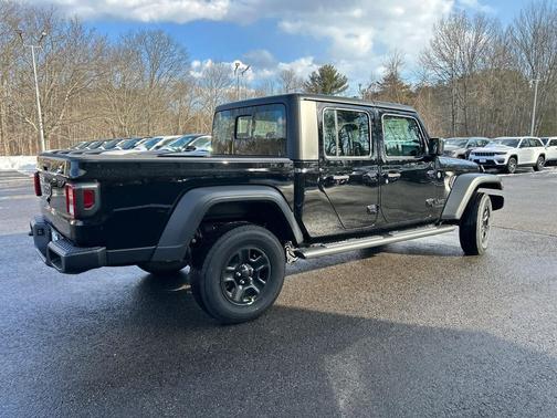 2026 Jeep Gladiator Sport