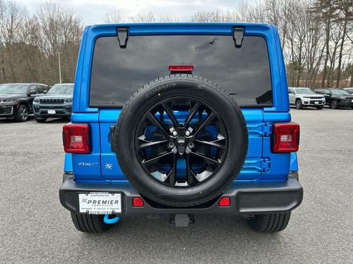 Hydro Blue Pearlcoat 2023 Jeep Wrangler 4xe Sahara