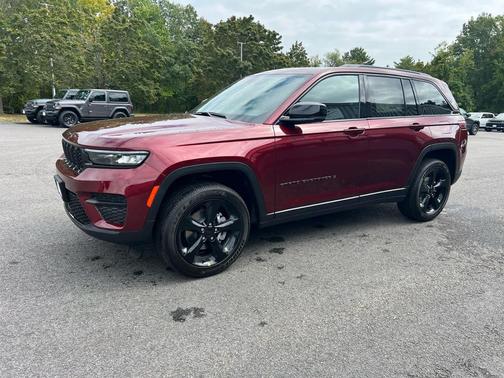 2025 Jeep Grand Cherokee Altitude