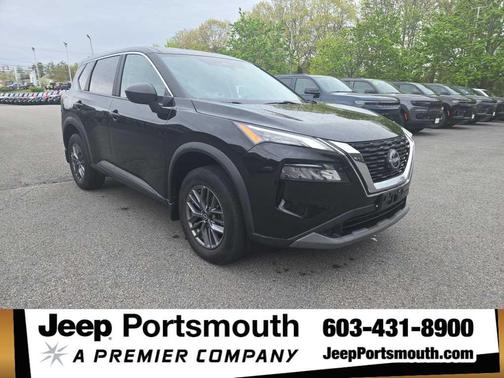 Super Black 2023 Nissan Rogue S
