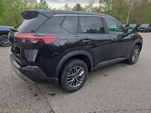 Super Black 2023 Nissan Rogue S