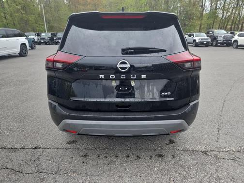 Super Black 2023 Nissan Rogue S