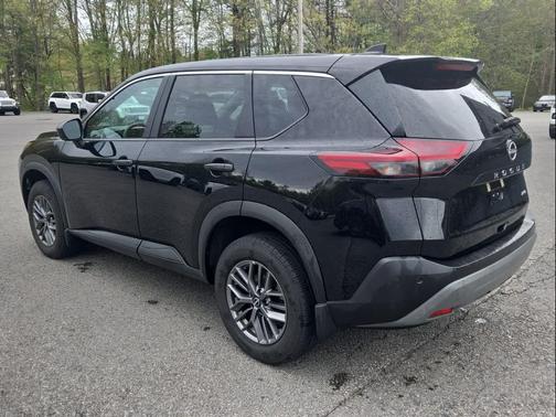 Super Black 2023 Nissan Rogue S