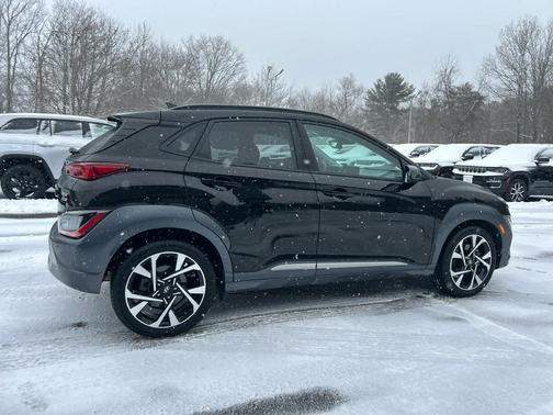 2022 Hyundai KONA Limited