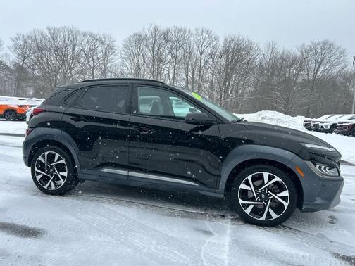 2022 Hyundai KONA Limited