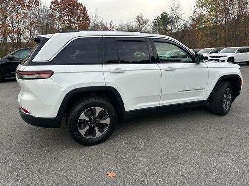 2022 Jeep Grand Cherokee 4xe Base
