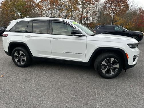2022 Jeep Grand Cherokee 4xe Base