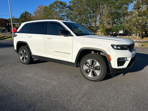 2022 Jeep Grand Cherokee 4xe Base