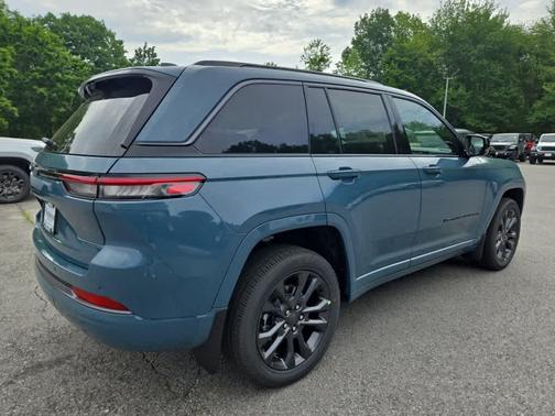 Steel Blue 2026 Jeep Grand Cherokee Limited