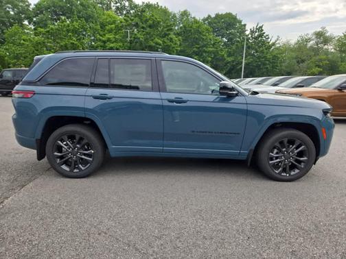 Steel Blue 2026 Jeep Grand Cherokee Limited