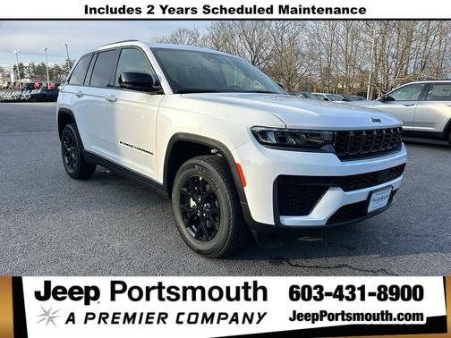 Bright White Clearcoat 2026 Jeep Grand Cherokee Altitude