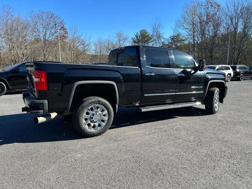 2016 GMC Sierra 2500 Denali