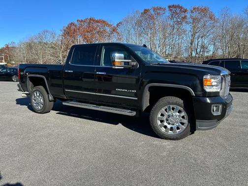 2016 GMC Sierra 2500 Denali