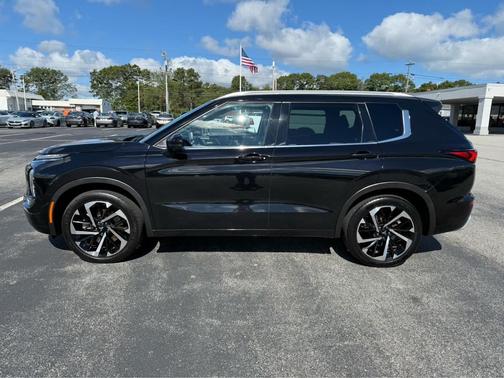 2022 Mitsubishi Outlander SEL