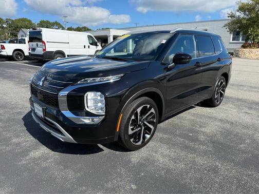 2022 Mitsubishi Outlander SEL