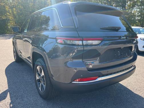 2024 Jeep Grand Cherokee 4xe Base