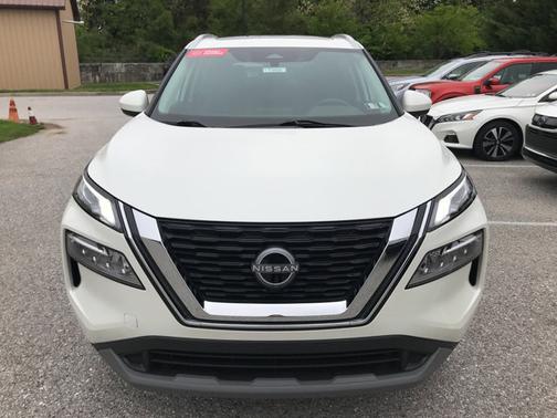 White 2023 Nissan Rogue SV