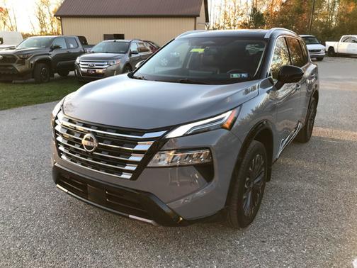 2025 Nissan Rogue Platinum