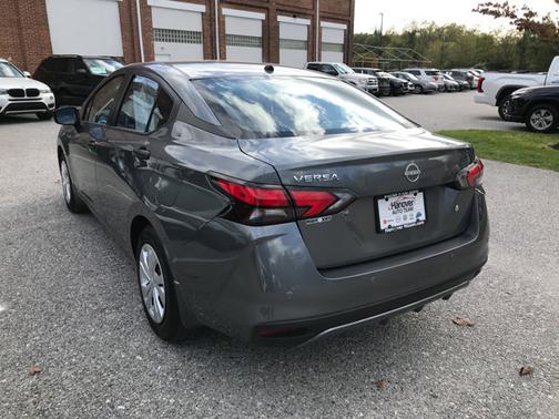 2025 Nissan Versa 1.6 S