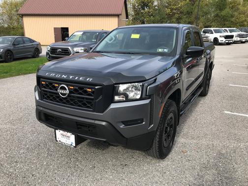 2022 Nissan Frontier S