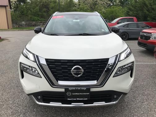 White / Black 2021 Nissan Rogue Platinum