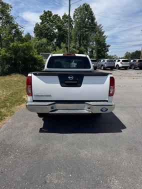 White 2017 Nissan Frontier S