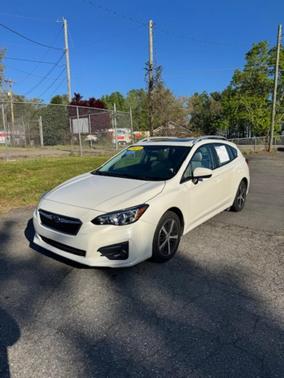 White 2019 Subaru Impreza 2.0i Premium