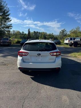 White 2019 Subaru Impreza 2.0i Premium