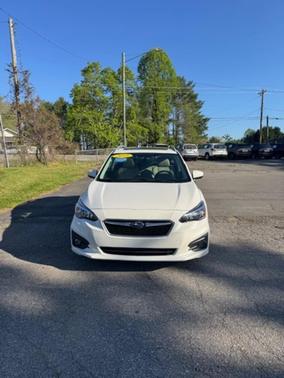 White 2019 Subaru Impreza 2.0i Premium