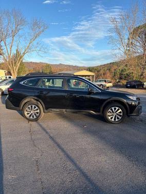 2022 Subaru Outback Base