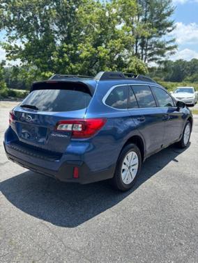 2019 Subaru Outback 2.5i