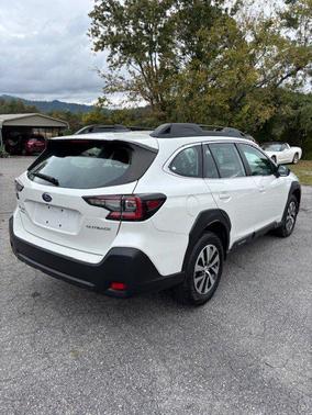 2023 Subaru Outback Base