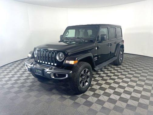 Photo 3 of 33 of 2018 Jeep Wrangler Unlimited Sahara