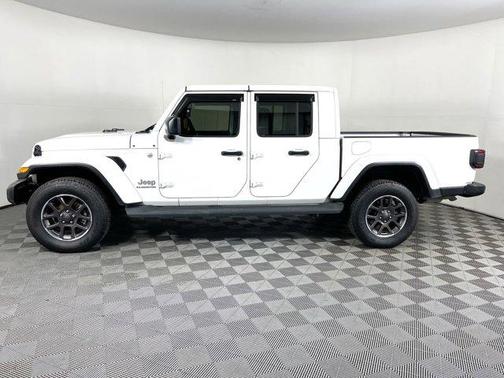 Photo 5 of 33 of 2020 Jeep Gladiator Overland