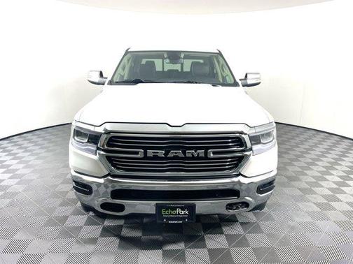 Photo 2 of 34 of 2020 RAM 1500 Laramie