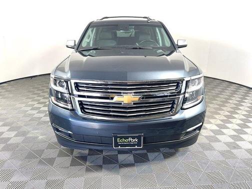 Photo 2 of 38 of 2019 Chevrolet Suburban Premier