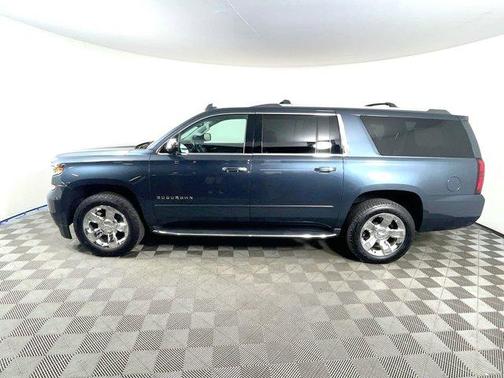 Photo 5 of 38 of 2019 Chevrolet Suburban Premier