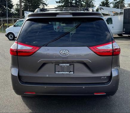 2015 Toyota Sienna XLE
