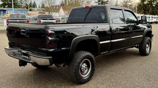 2004 Chevrolet Silverado 2500 LS H/D Crew Cab
