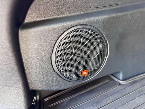 2020 Toyota RAV4 Hybrid SE
