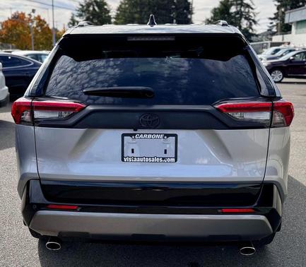 2020 Toyota RAV4 Hybrid SE