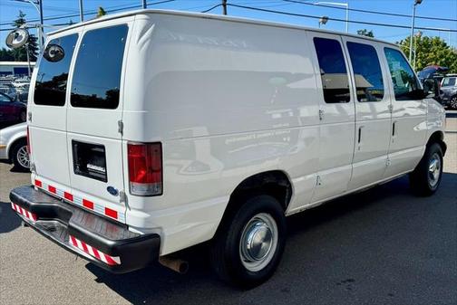 2006 Ford E250 Base