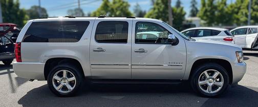 Silver Ice Metallic 2013 Chevrolet Suburban 1500 LTZ