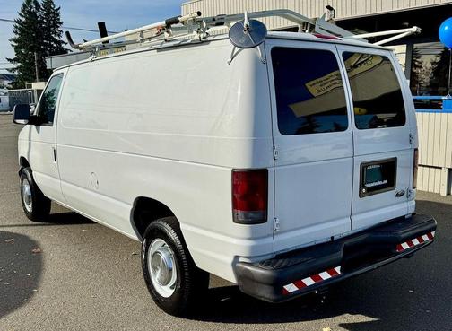 2006 Ford E250 Base