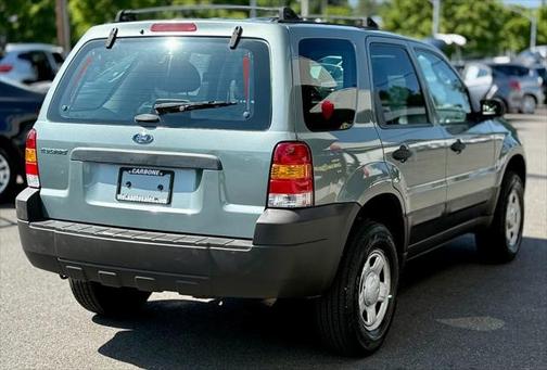 2005 Ford Escape XLS
