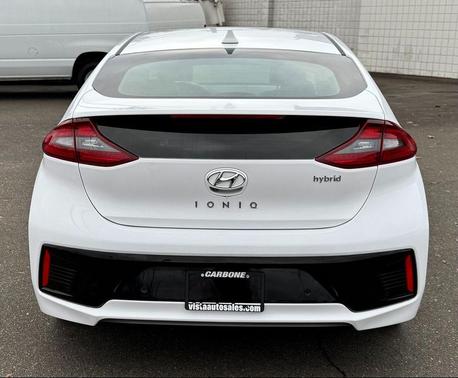 2018 Hyundai IONIQ Hybrid Limited