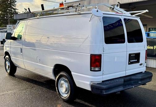 2006 Ford E250 Base